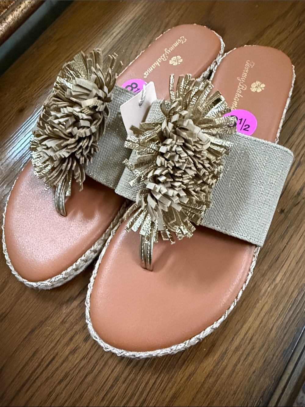 Tommy Bahama Gold Pom-Pom Slide Sandals for Women. Size 8 1/2.